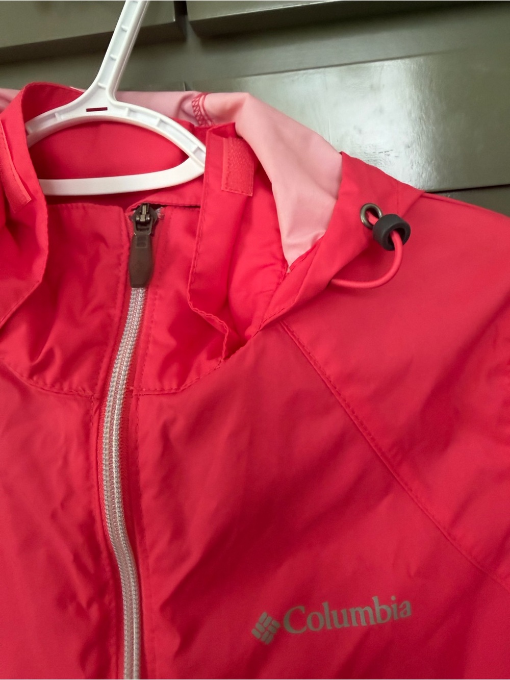 Columbia Hot Pink Hooded Rain Jacket - Picture 3 of 5